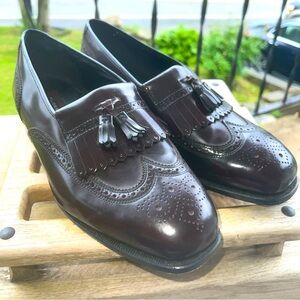 Florsheim Vintage Mens 8.5EEE Wine Leather Slip On Tassel Wingtip Loafers